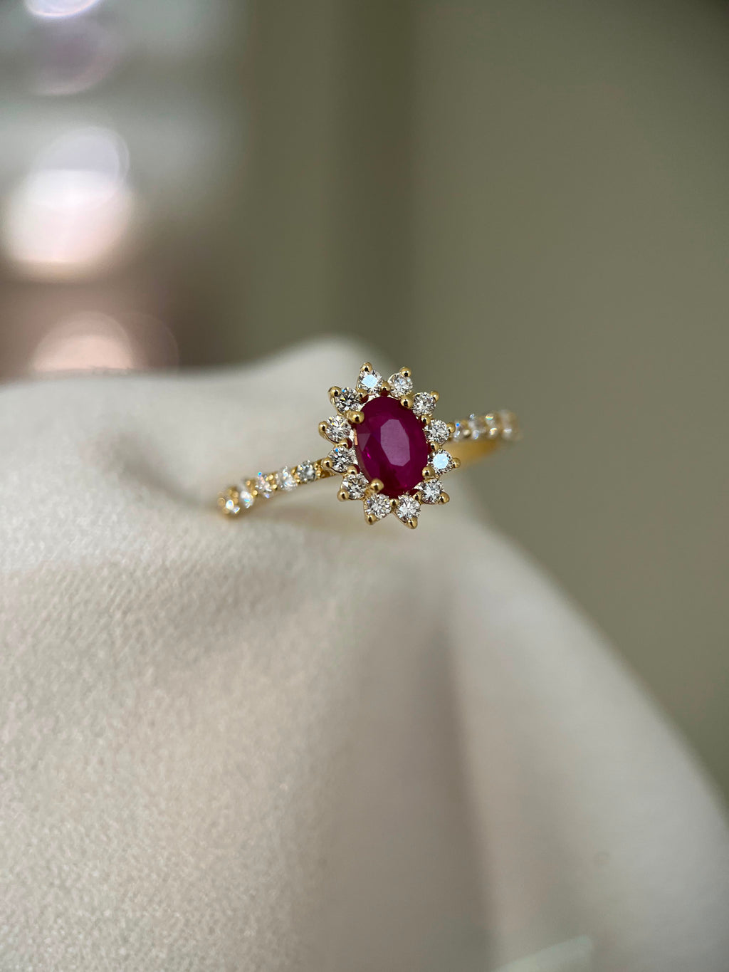 Anel Dégradé com Rubi e Diamantes