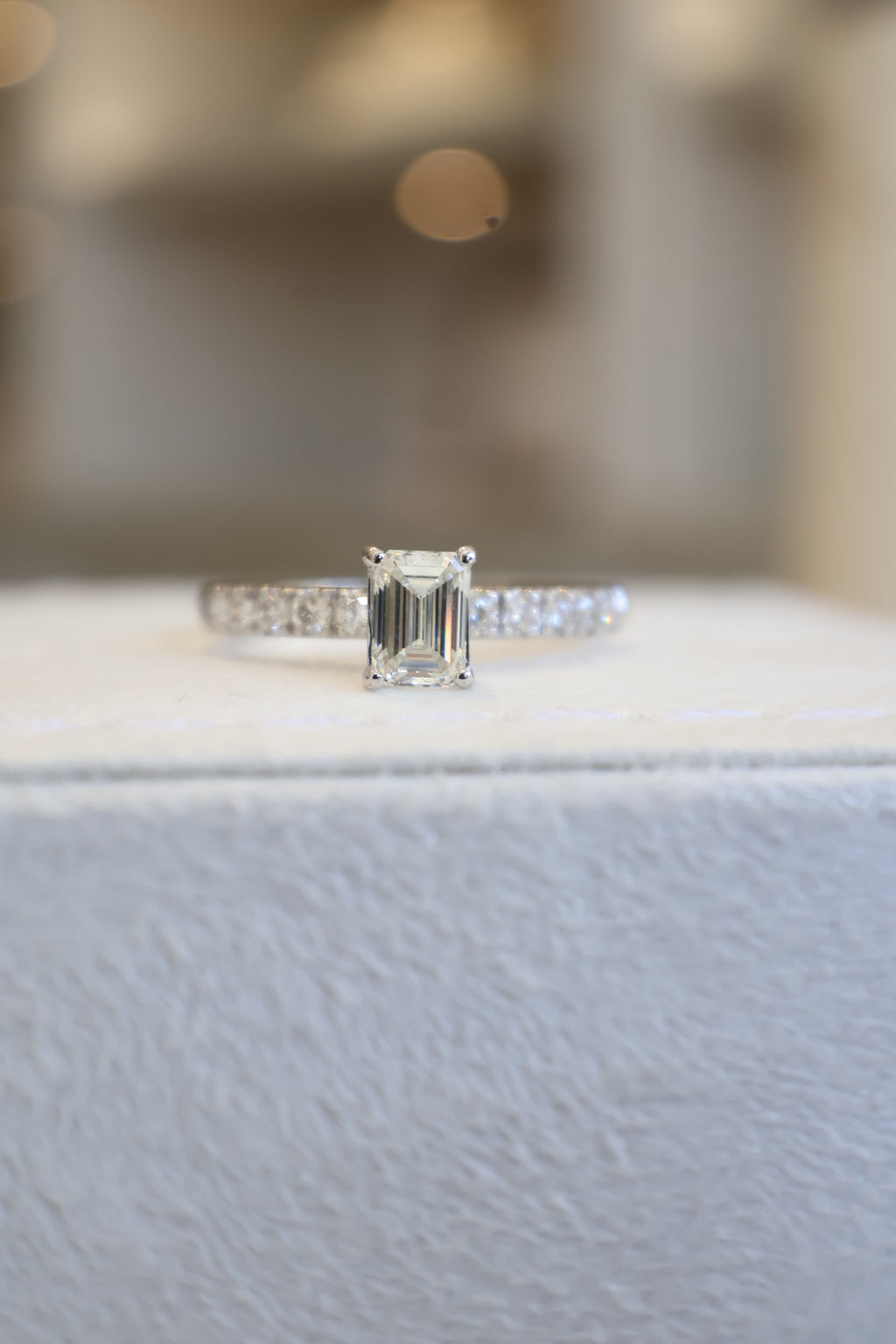 Solitário Emerald Cut 0.50ct