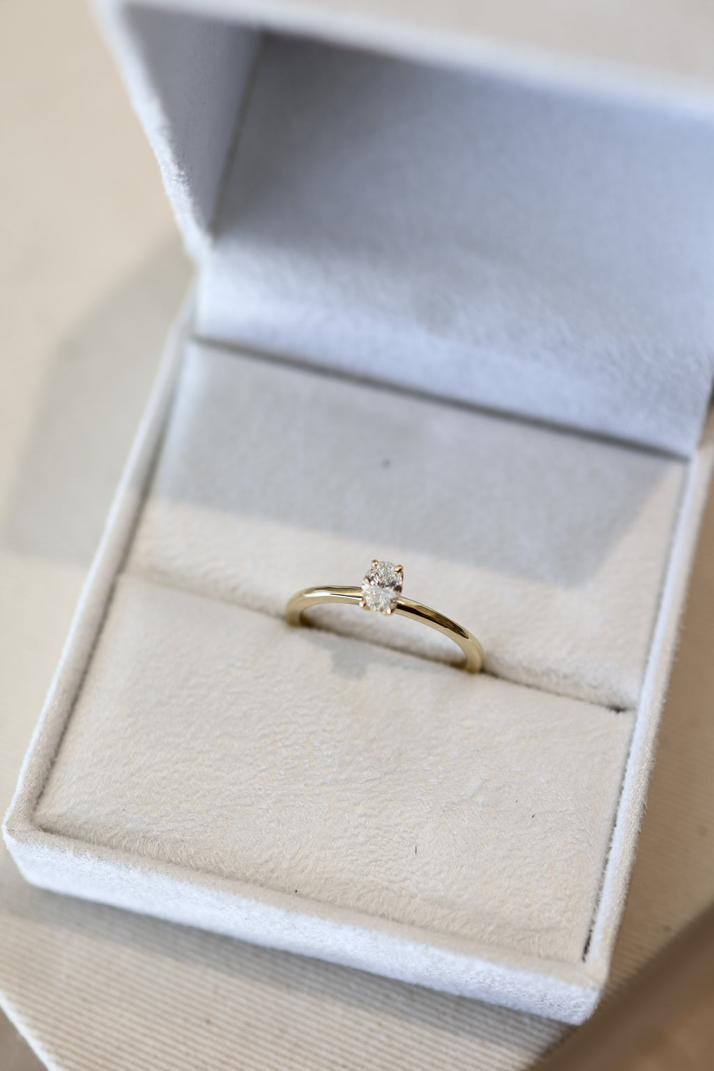 Solitário 0.40ct oval La Fleur