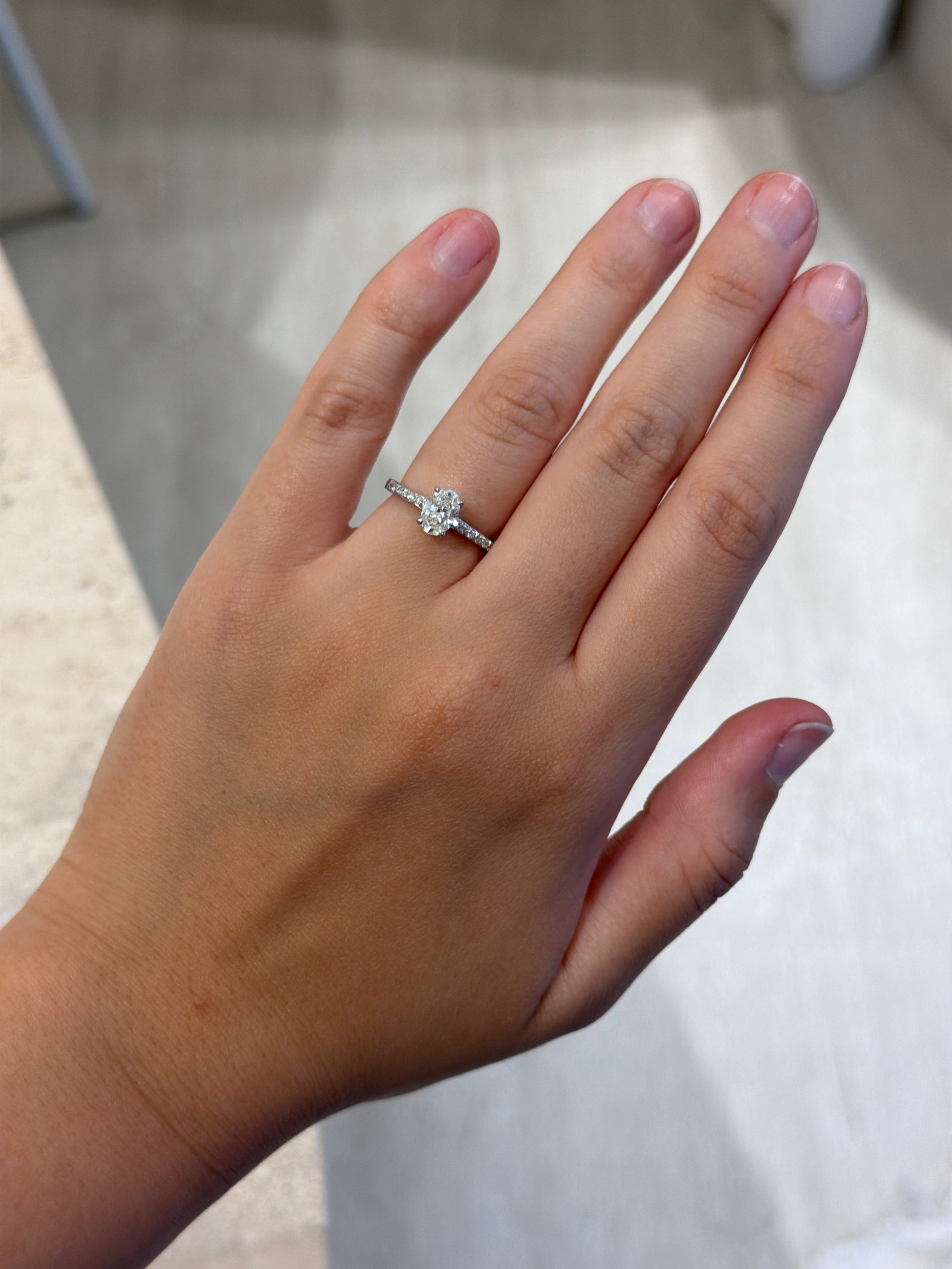 Anel Clarté diamante Oval 0.70 pontos