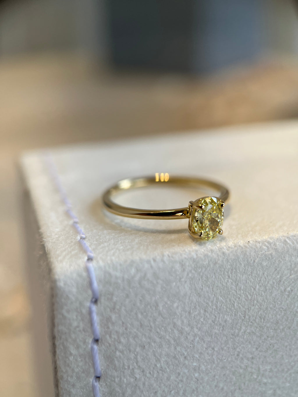 Solitário Fancy Yellow 0.60ct