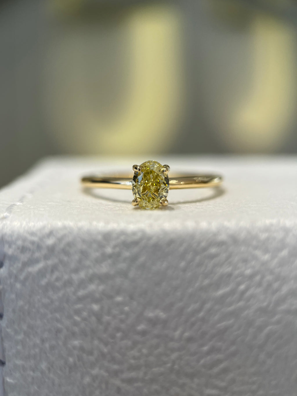 Solitário Fancy Yellow 0.60ct