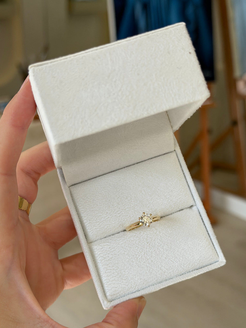 Solitário com diamante redondo de 0.80ct