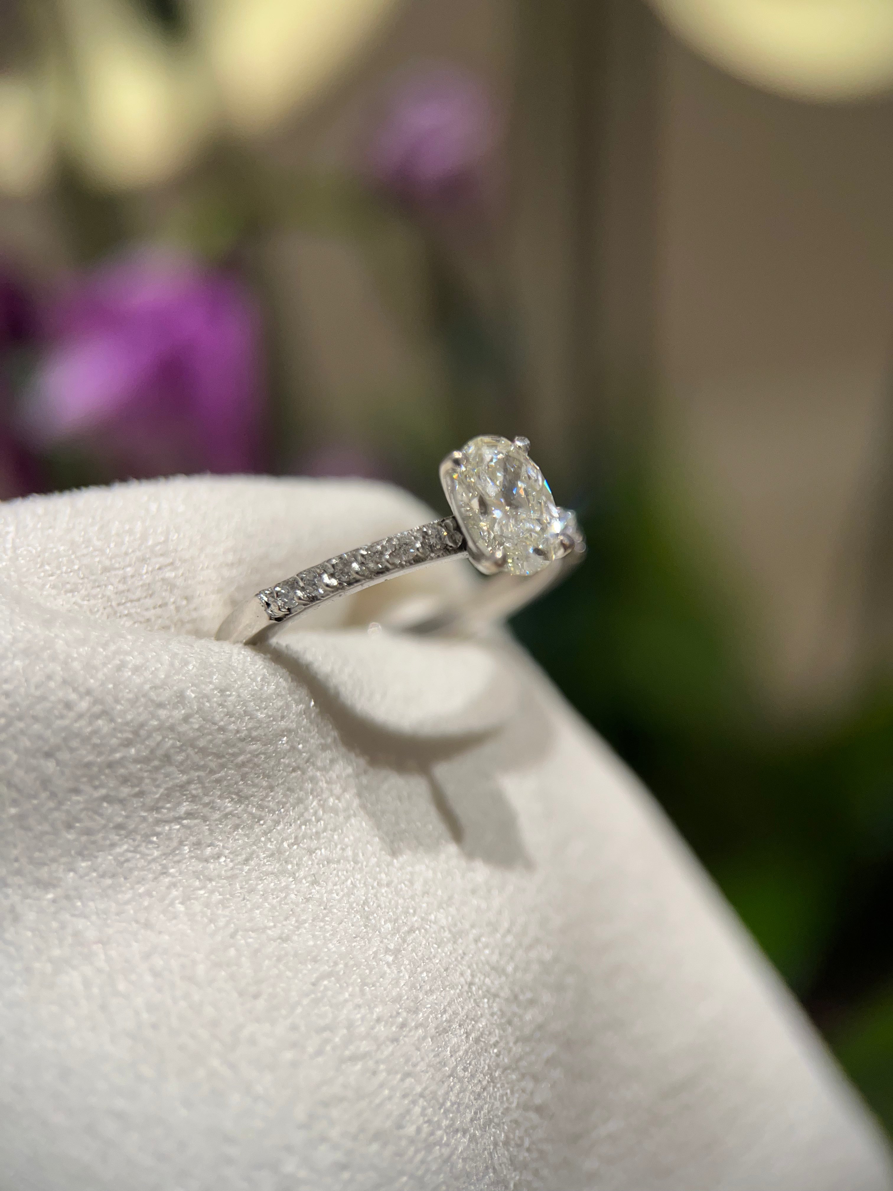Anel Clarté diamante Oval 0.70 pontos