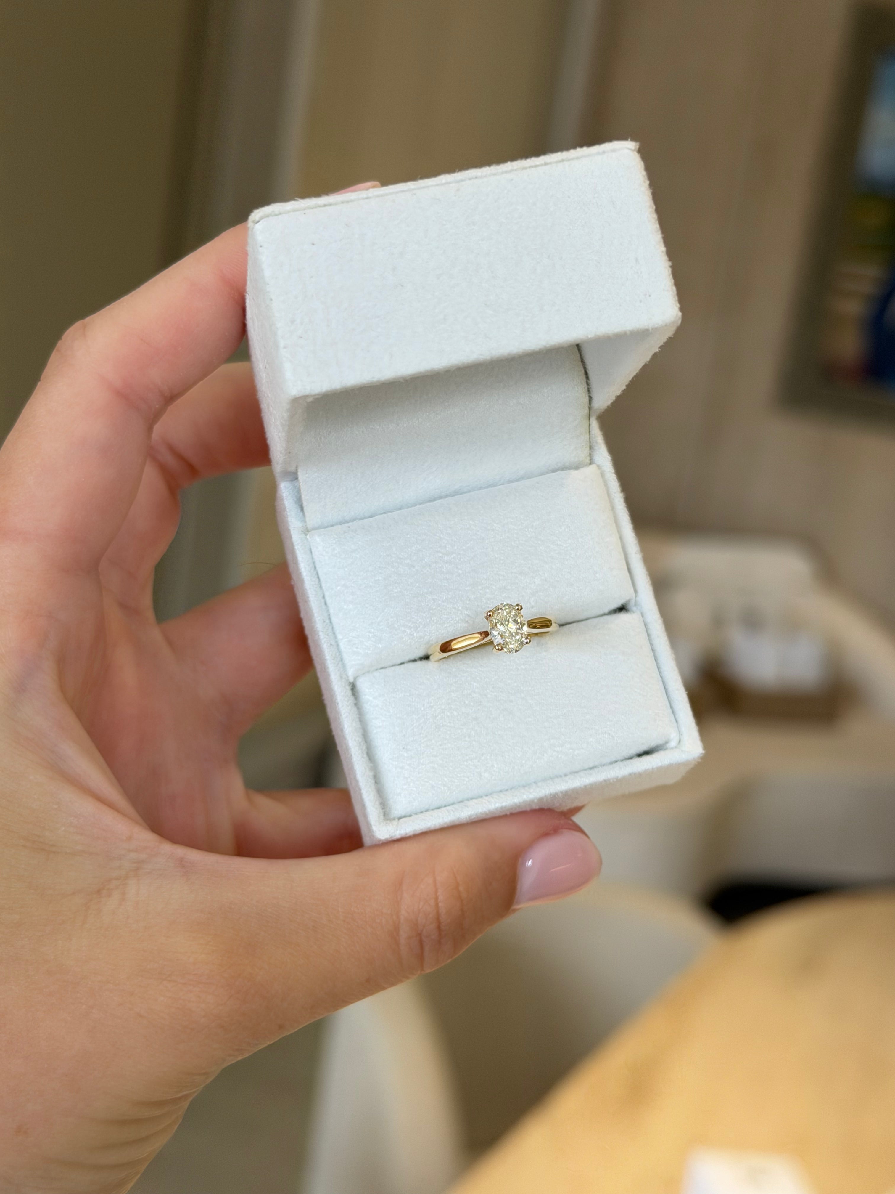 Solitário Héritage oval 0.70 ct