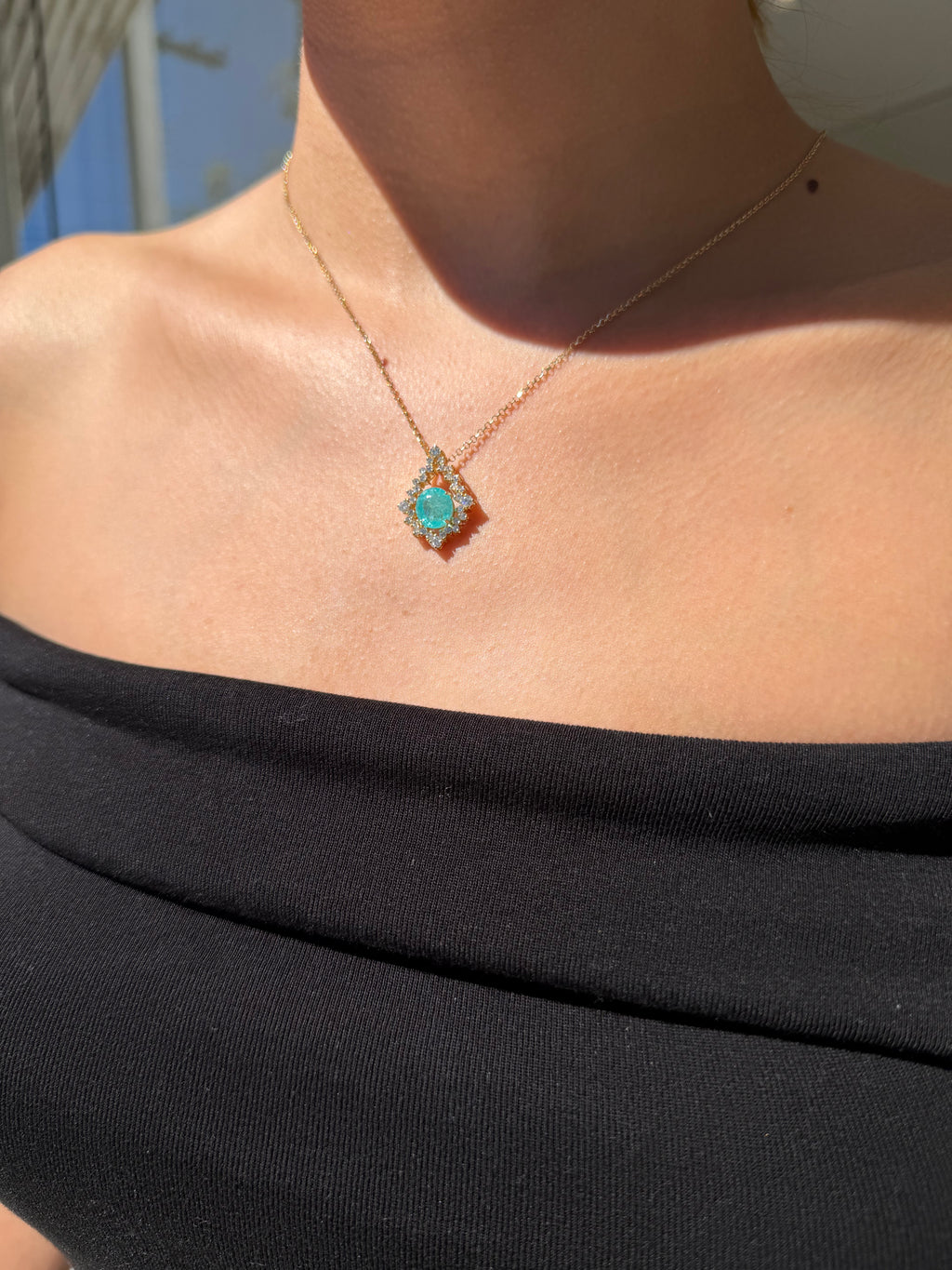 Pingente Turmalina Paraíba 3ct com diamantes