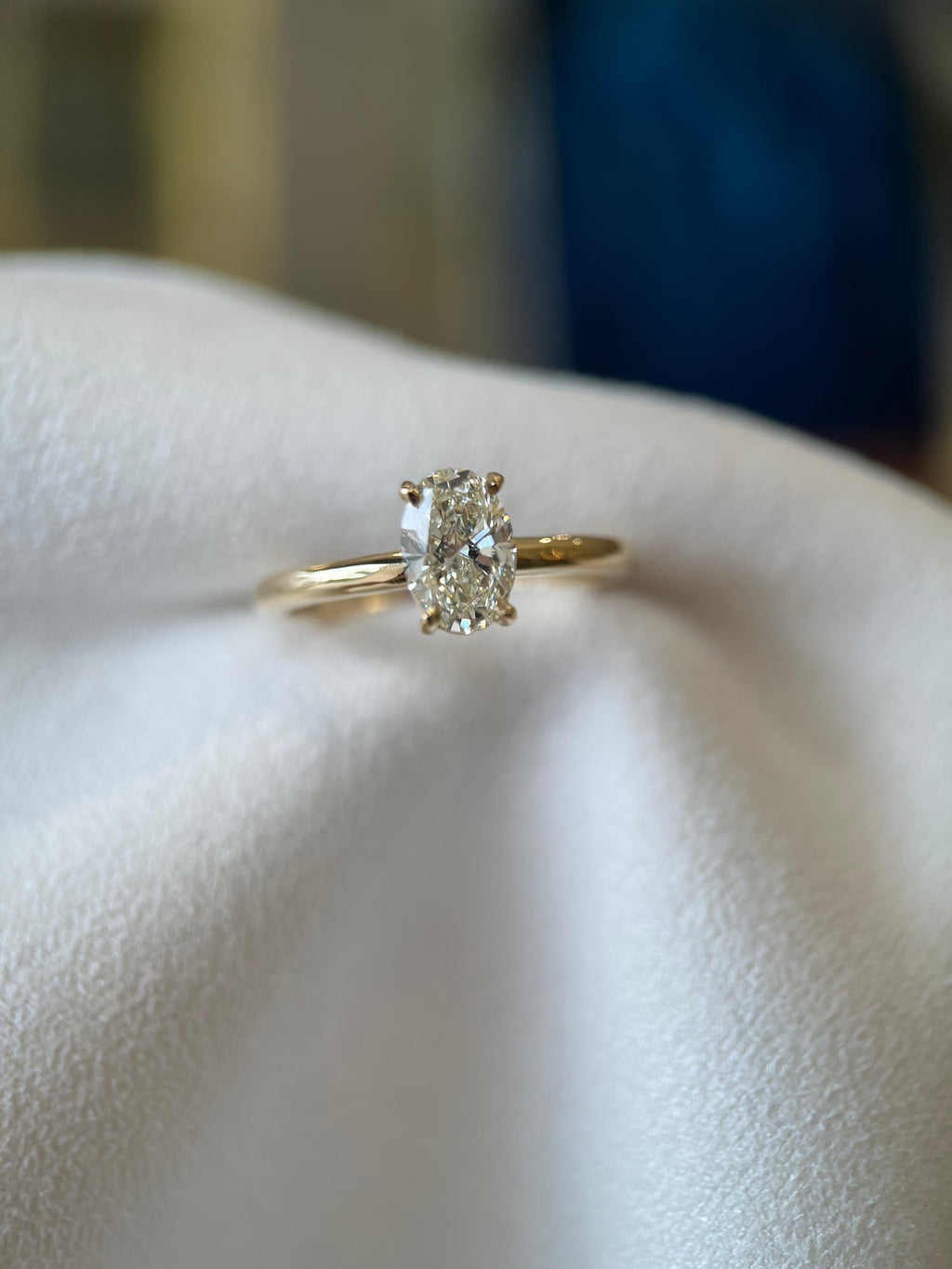 Solitário 0.80ct oval