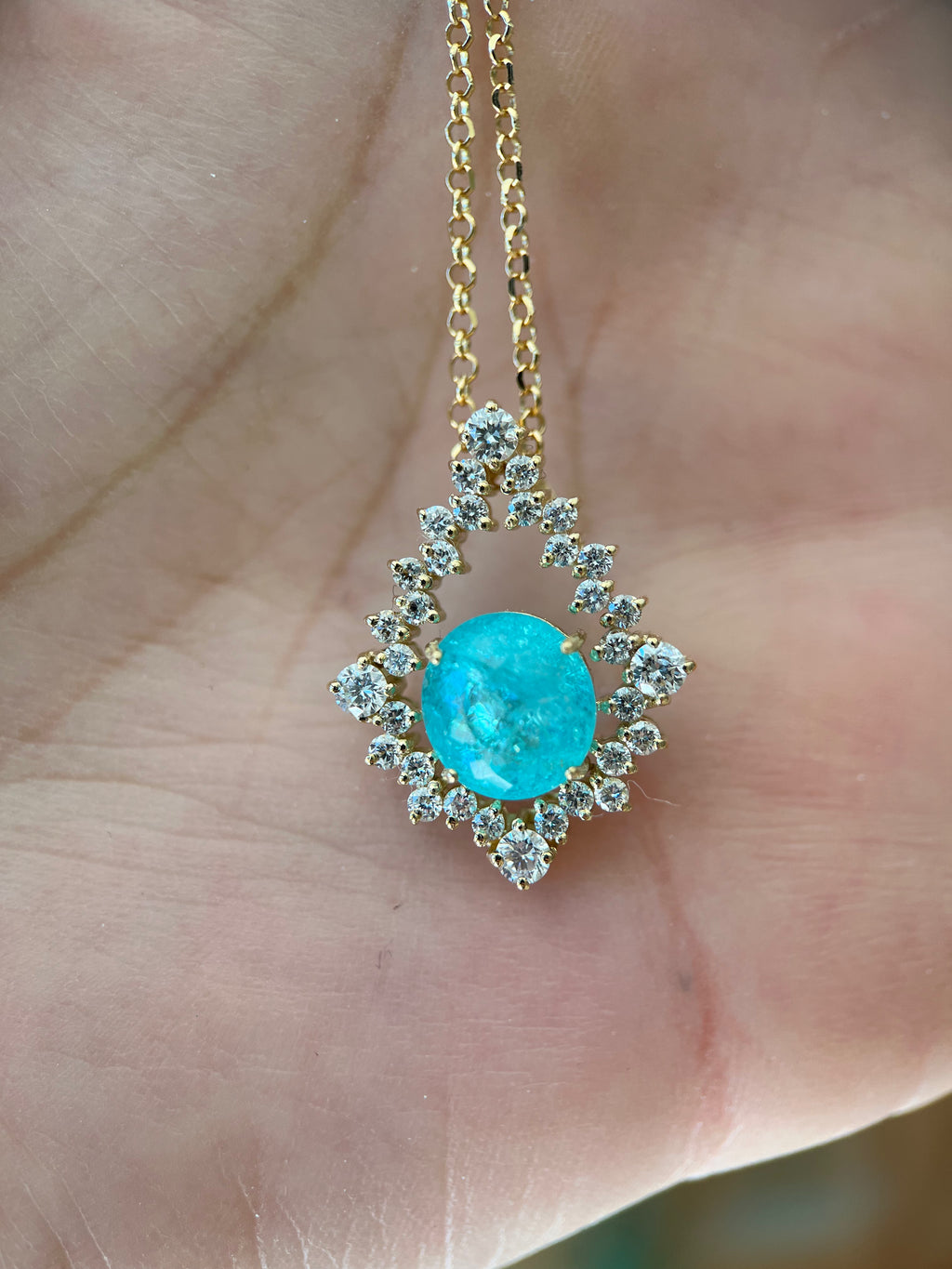 Pingente Turmalina Paraíba 3ct com diamantes