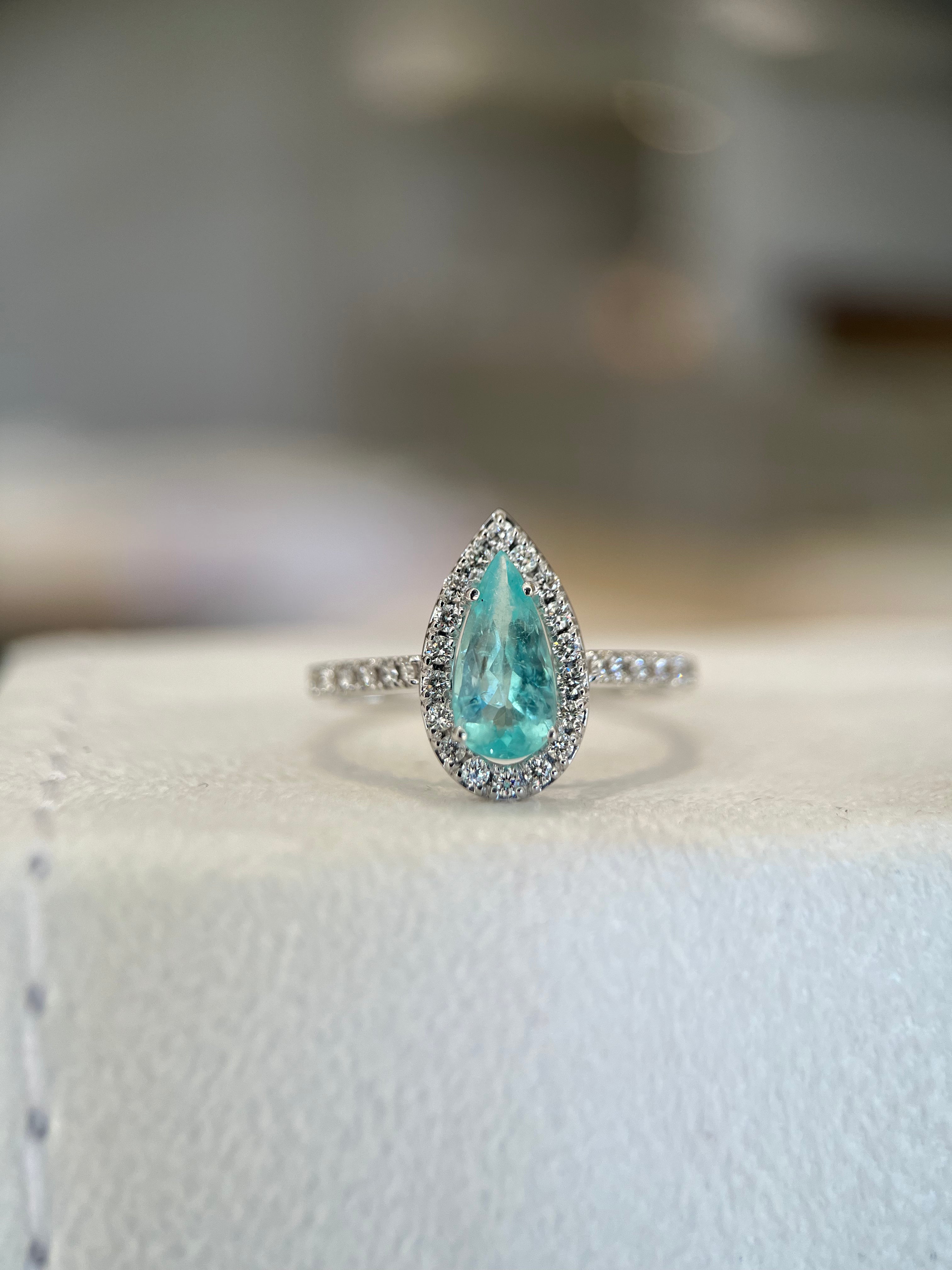 Turmalina Paraíba Gota e diamantes