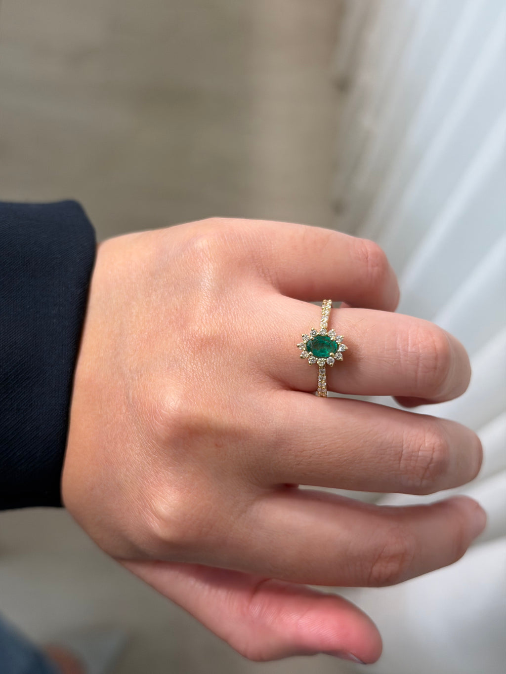Anel Dégradé com Esmeralda e Diamantes