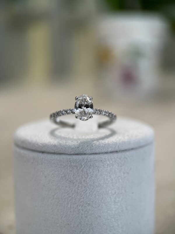 Anel Clarté diamante Oval 0.50 pontos - Imagem 4