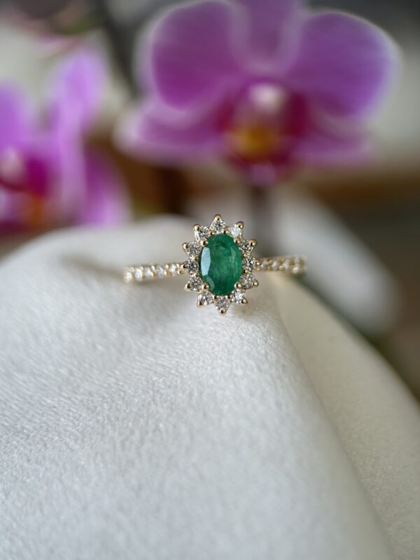 Anel Dégradé com Esmeralda e Diamantes - Imagem 3