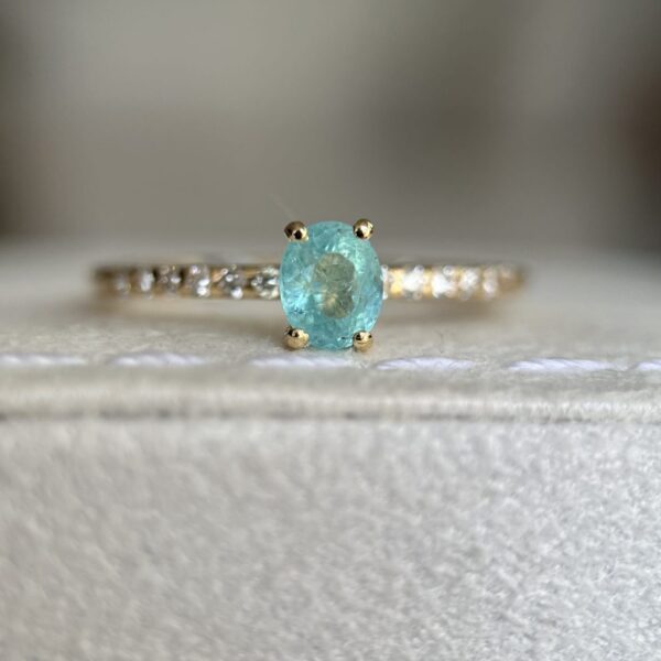 Anel com Turmalina Paraíba 0.40ct Oval