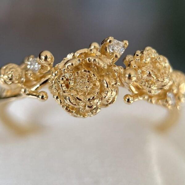 Anel Peonias com Diamantes