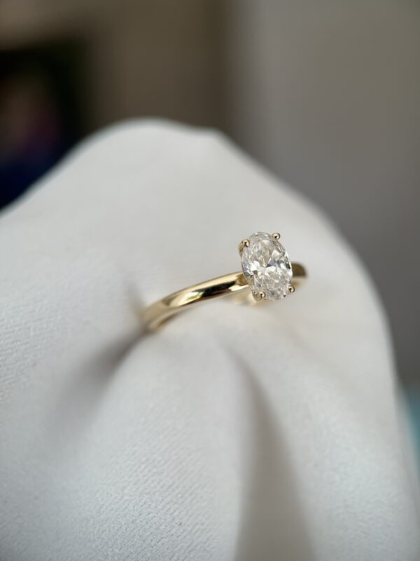 Anel Diamante oval 0.90ct - Imagem 7