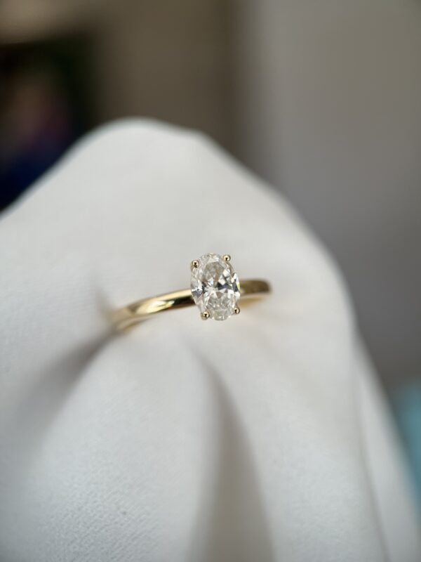 Anel Diamante oval 0.90ct - Imagem 6