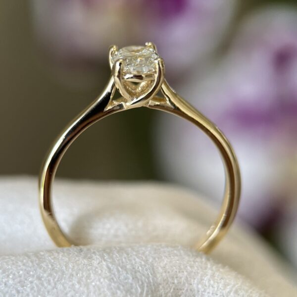 Solitário Ligne 0.50ct oval